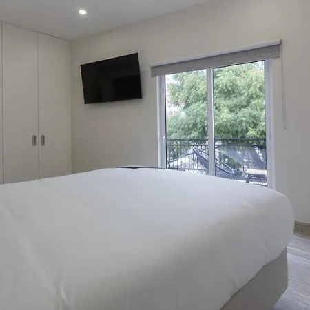 Solar Mendonca Otel Faro