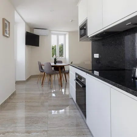 Solar Mendonca 파로