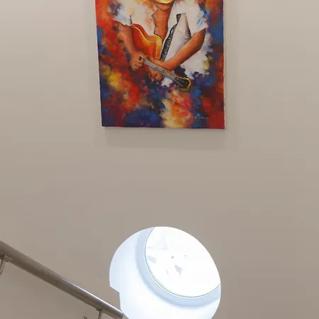 Solar Mendonca *
