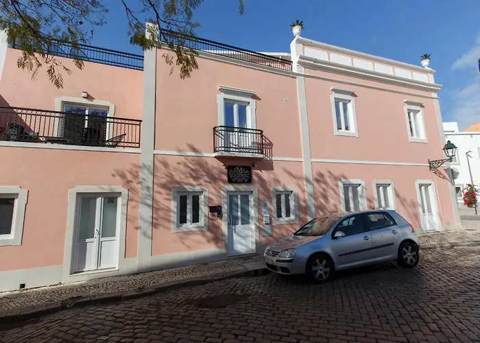 Solar Mendonca מלון